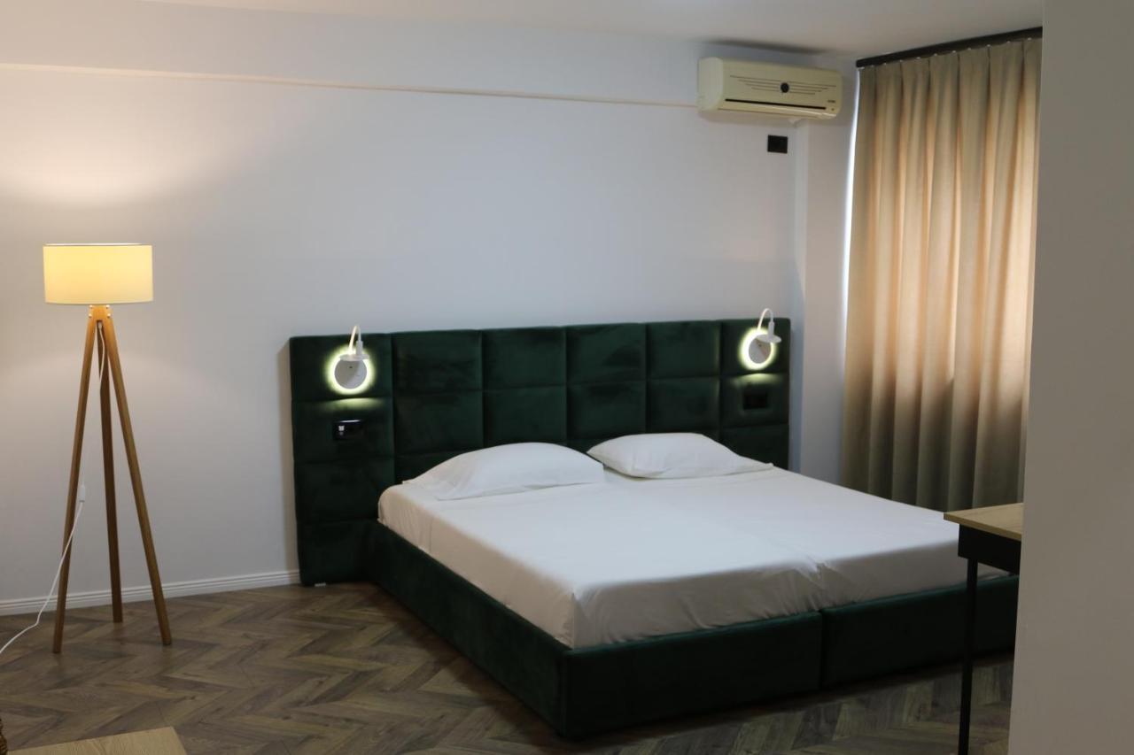 Hotel Lido Durres Exterior photo
